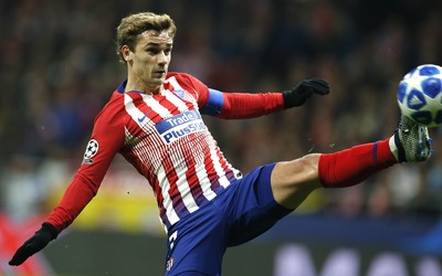 乐竞体育独家-凯恩球迷高唱他的名字