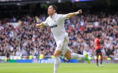 乐竞体育焦点-加维远射中柱运气差了点