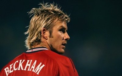 乐竞体育-北爱足球的乡村公路球场